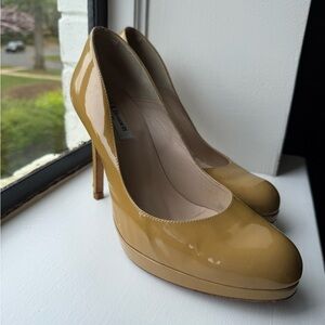 LK Bennett Sledge Beige/nude pumps heels 40.5 or 10.5 US